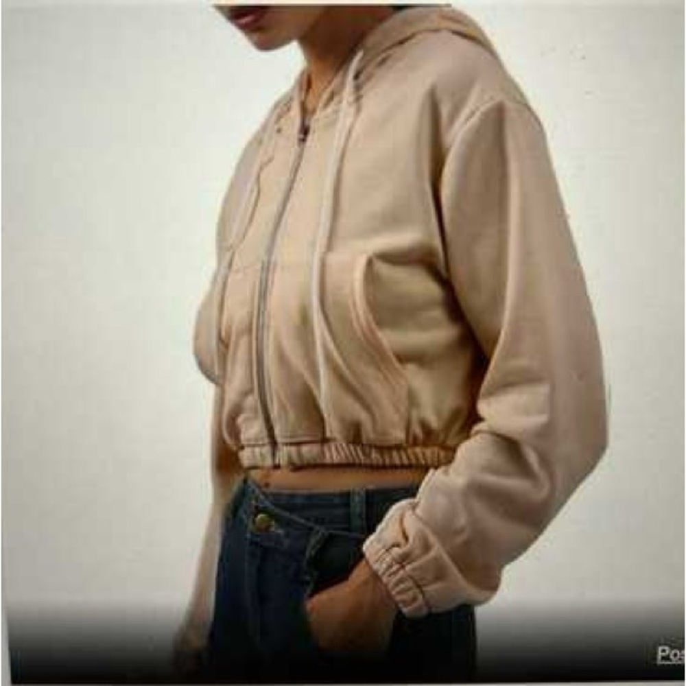 Ashley Vintage Charm Cropped Hoodie